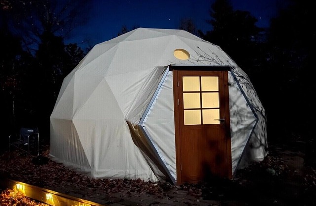 Adorable, private GeoDesic Dome in Siren