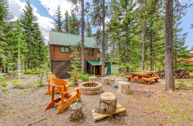 Adorable studio with modern amenities - close to slopes & restaurants