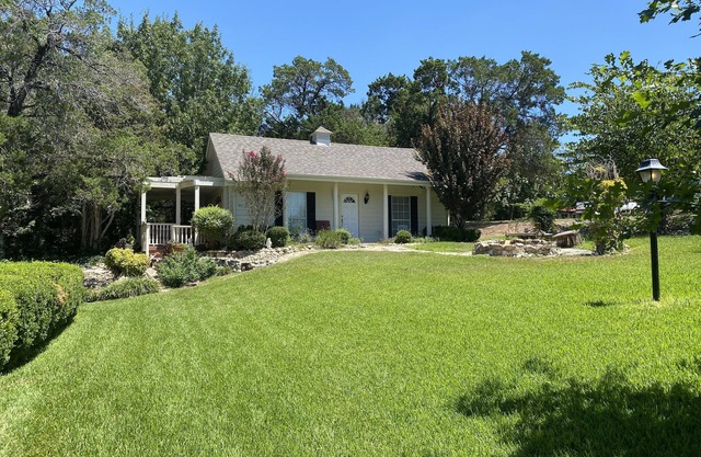Adventure Cottage at Lake Whitney
