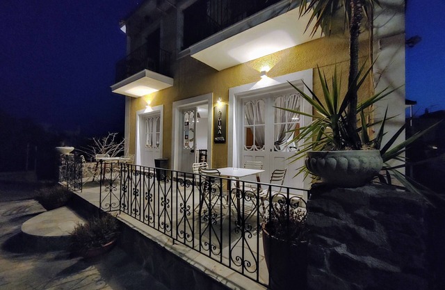 Aegina Hotel