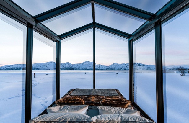 AERA - Aurora Glass Cabins