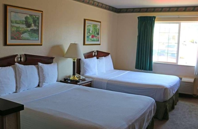 Affordability Meets Comfort in GuestHouse Kelso Longview! 3 Comfortable Units