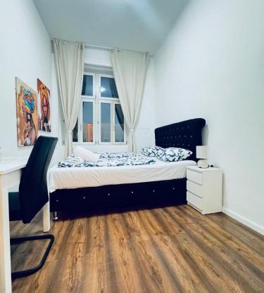 Affordable 5 Bedroom Apartment, Near Atzgersdorf Park