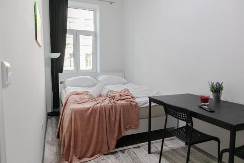Affordable 5-BR Shared Apartment/Enkplatz U3 Getaway
