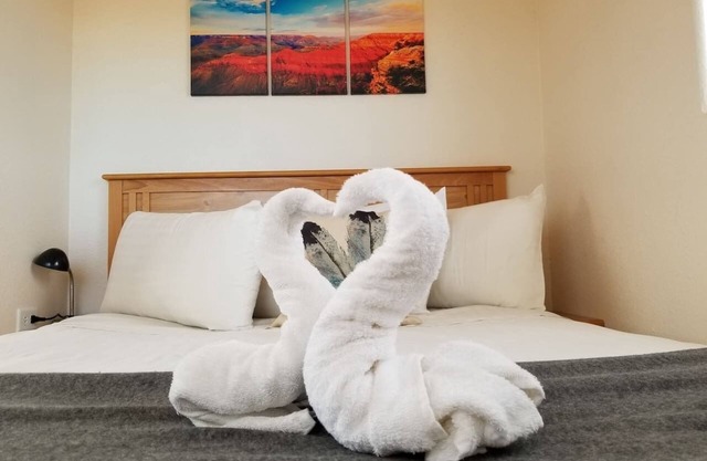 Affordable Getaway near Grand Canyon Sleeps 4