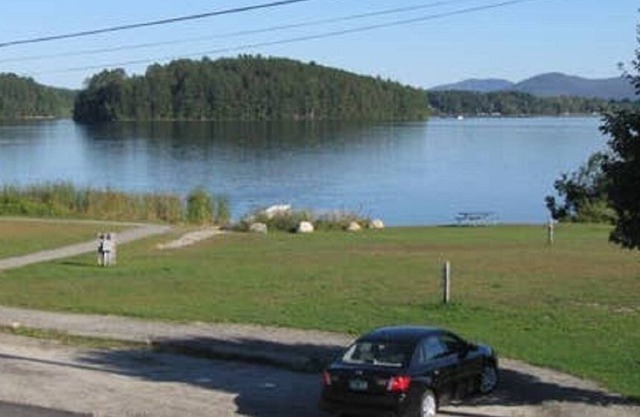 Affordable Lakeside Accomodations in Beautiful Island Pond Right Next to Trail.