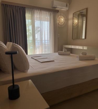 AGALI ROOMs