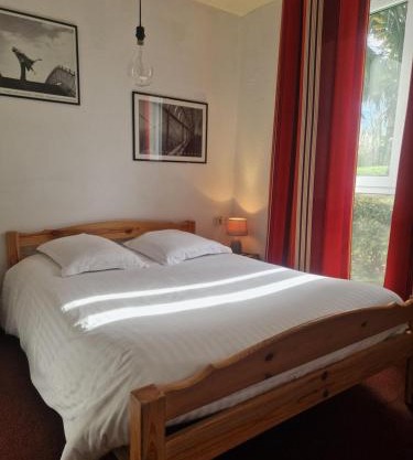 Agape Hotel Niort- Bessines
