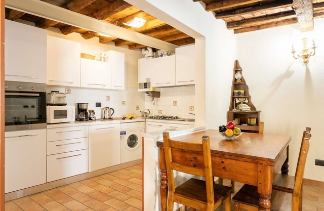 Agatha, Unique 3 Br Apartment By Halldis