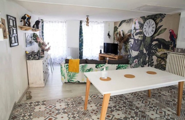 Agréable Maison de Ville Avec Extérieur