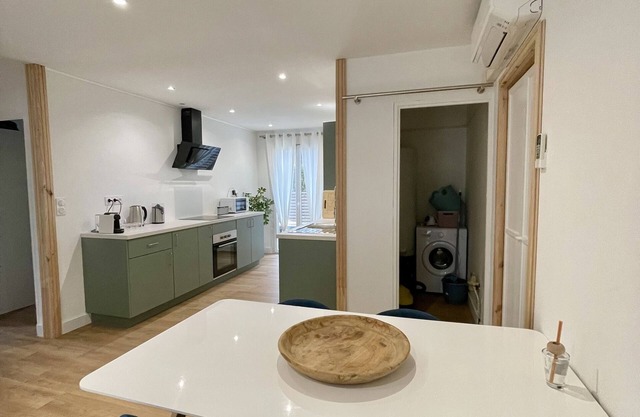 Agréable maison ensoleillée avec piscine