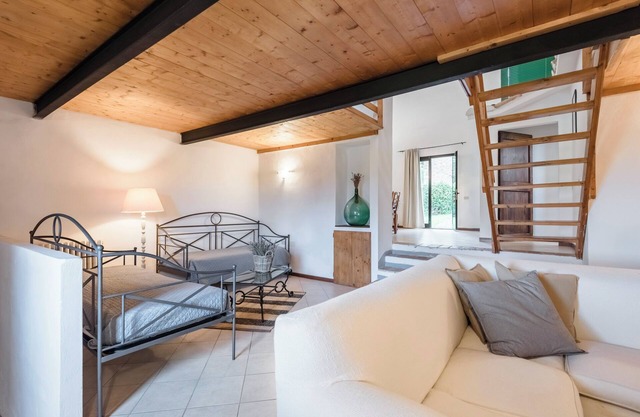 Agriturismo San Ottaviano-Villa open space in farmhouse