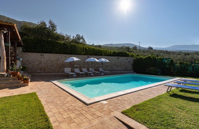 Agriturismo Monte Cologna