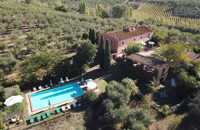 Agriturismo Podere Marchiano, old farmhouse completely restored in Tuscan style.