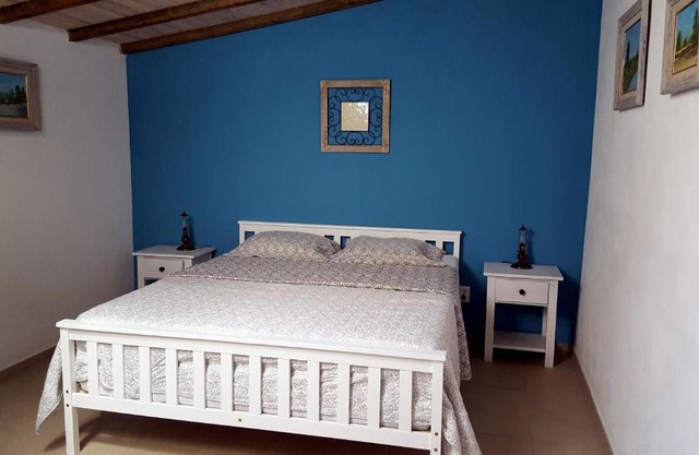 Aguas Belas b& be T1 blue