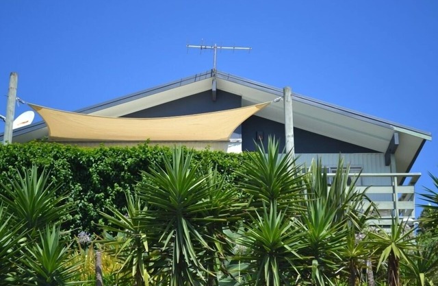 Ahipara Golden Sands Beach House with Ocean Views