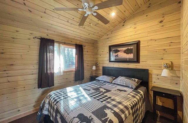 Ahmic Lake Resort's Black Bear Cottage