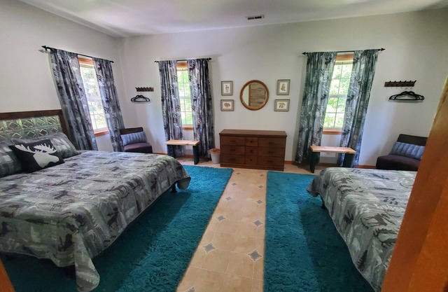 Ahrs Creek Retreat Fully Furnished Apartment in the St Joe River Valley! New!