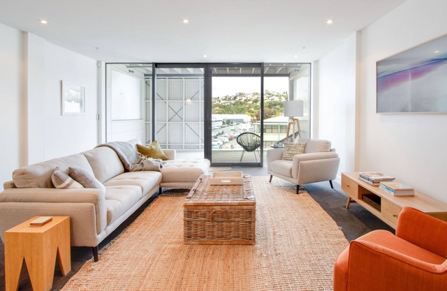 Ahuriri Luxury Apartment - Ahuriri Holiday Home