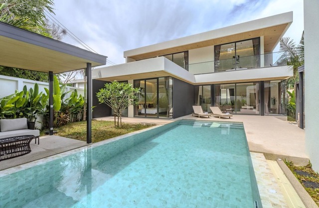 Aileen Layan Villa 6/4BR Forest/2 Minutes Beach