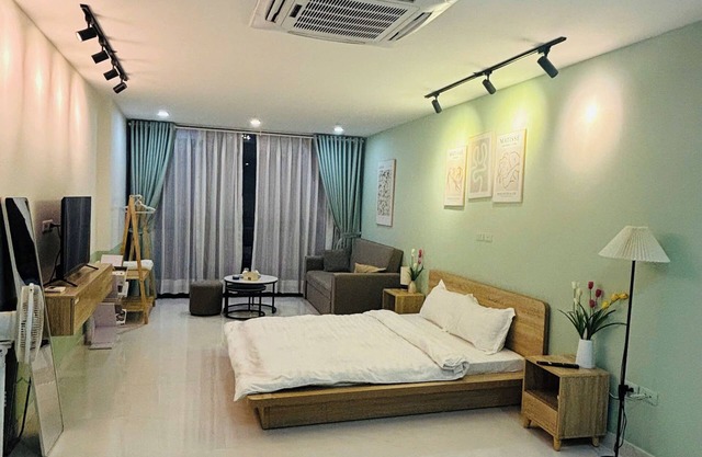 Aimee House - Pham Hong Thai