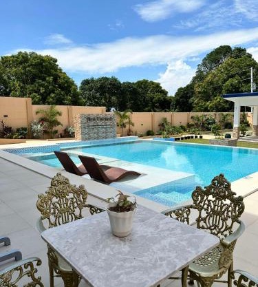 Aina Hannah Family Resort's Greek Unit