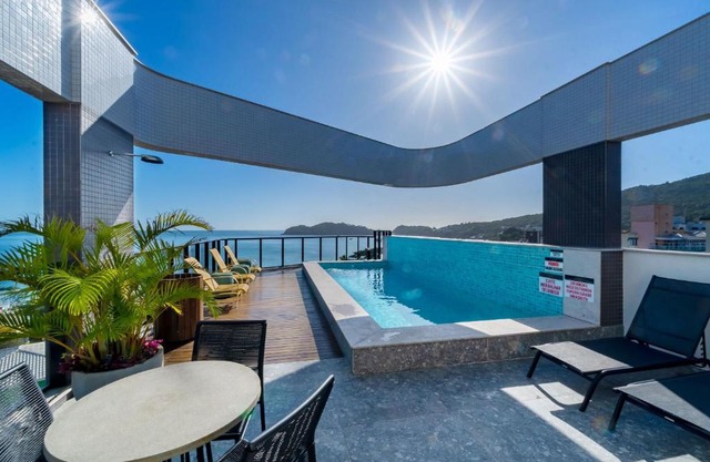 Aion Suítes Compacto E Luxuoso Loft Rooftop Com Piscina Academia À Poucos Passos Da Praia 