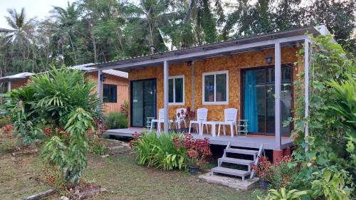 AiOonHomestay Twins Room