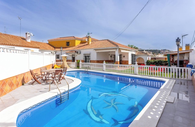 Air-Conditioned Villa "Mascota Rincón de la Victoria" with Pool, Garden & Wi-Fi