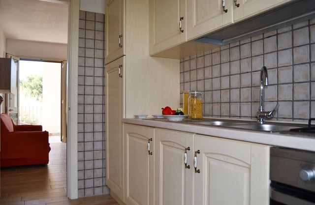Air-Conditioned Apartment Near the Beach with Spacious Balcony & Garden