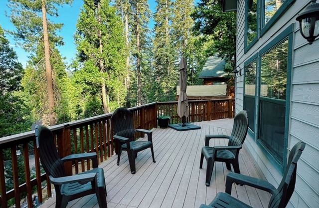 Air Conditioning, Generator & 3 King-Size beds + 1 Queen