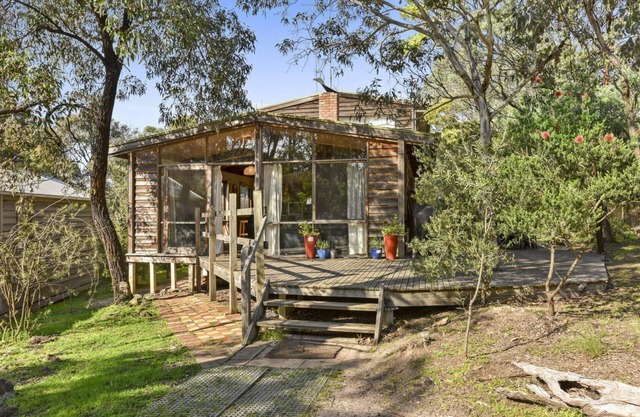 Airey's 15 - Walk To The Beach & Cafe's, Pet FrIendly.
