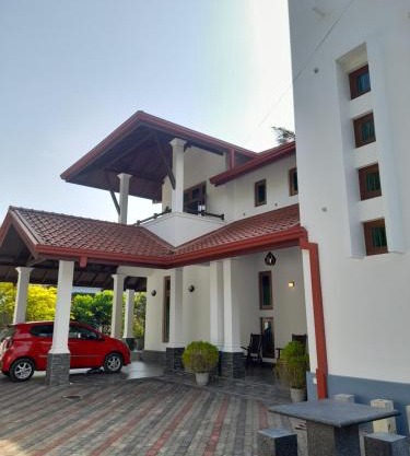 Airport A4 Travelers Lodge - Free Airport Pick Up & Drop 24HRS - Free Wi-Fi unlimited - Excellent Customer Service