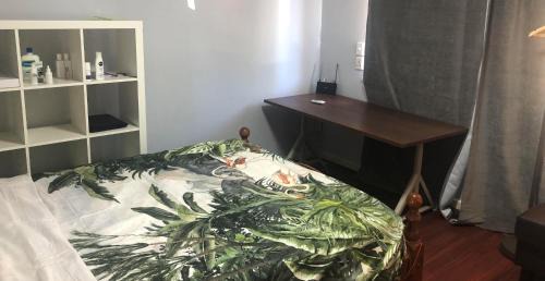 Airport Master Room