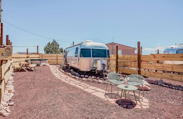 Airstream w/ Private Hot Tub (Unit G) - 4 Person Airstream with Private Hot Tub