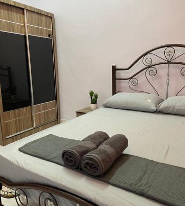 Aisyah Homestay NEAR A FAMOSA TAMPIN