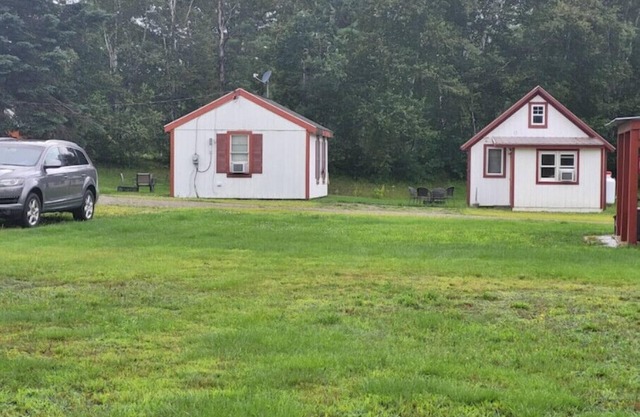AKERS POND INN & CABINSn820 COLEBROOK ROADnERROL NH 03579n 603.482.3471
