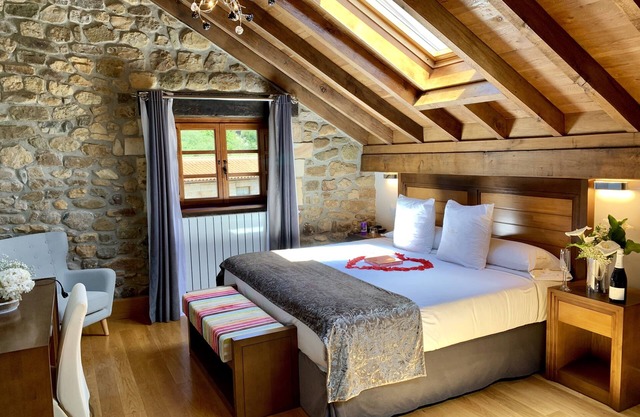 Akla Hotel Suites Valles Pasiegos