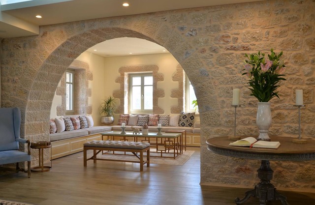 Akrolithi Boutique Hotel