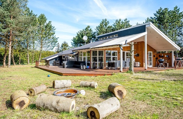 "Akseli" - 800m from the sea by Interhome