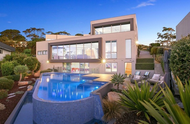 Akyra - Resort Accommodation In Mt Martha