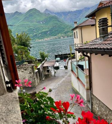 Al civico 7 Relax a due passi dal lago di Como