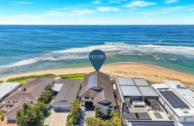 AL MARE SEAHORSE | Beachfront retreat | Accom Holidays