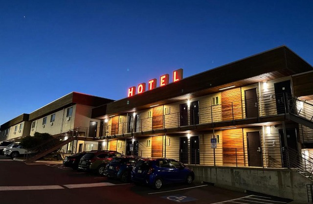 Aladdin Inn and Suites