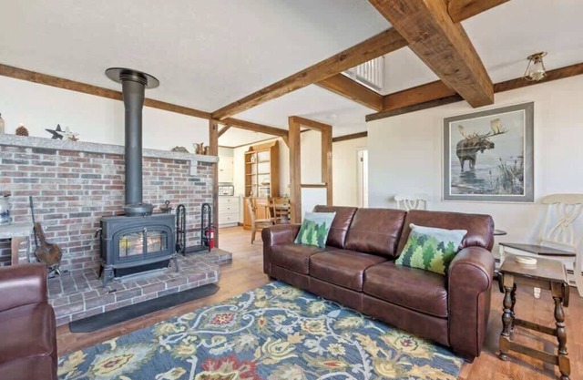 Alamoosook Lakehouse! New!