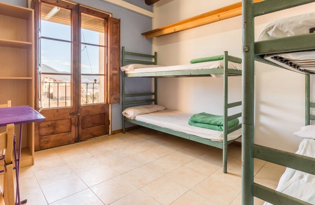 Alberg La Solana - 23 - Quadruple Room (3 - 4 Guests)