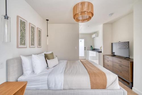 Alberta Arts-tastic Mother-In-Law Suite