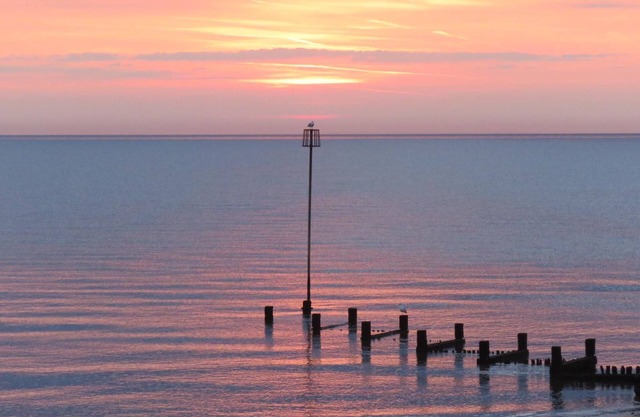 Alberta Lodge, Cedar Springs, Heacham. Just a few minutes walk to the beach.