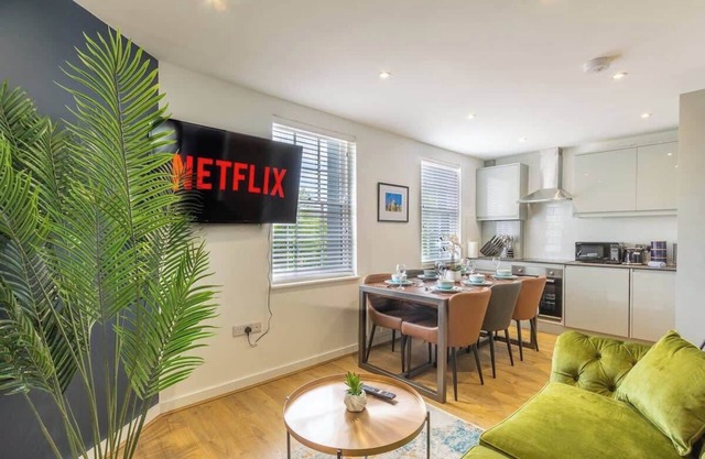 Albion at the Level - 2 BD Flat