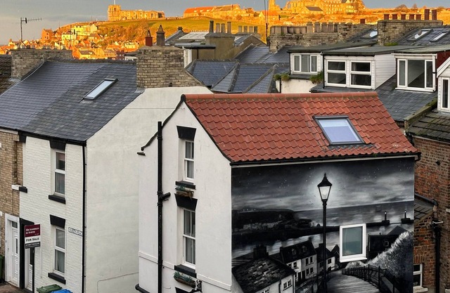 Albion Cottage, your cosy cottage sleeping 4 & only a few minutes walk from town